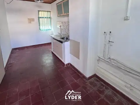 Casa en Alquiler en San Cayetano, $ 500.000
