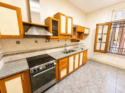 Depto Tipo Casa en Venta de 4 ambientes