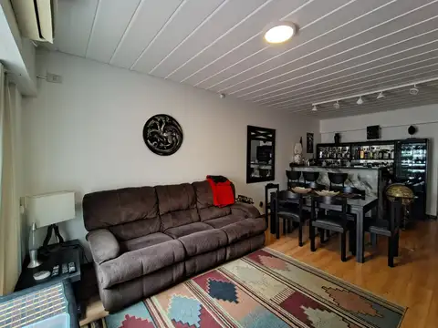 Depto Tipo Casa en Venta con 1 cocheras