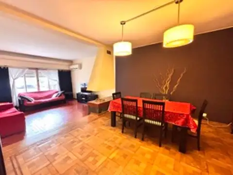 Casa 4 ambientes en Villa del Parqu. Terreno propi