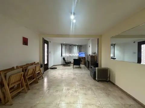 Casa en Venta en Castelar Norte, USD 120.000