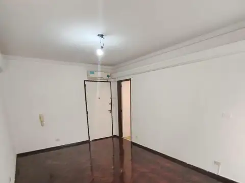Virrey Arredondo 2400, Piso 1