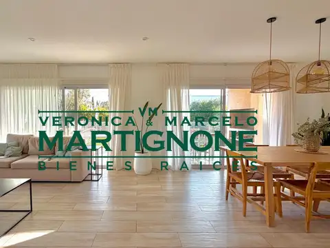 Casa en Alquiler con 5 cocheras