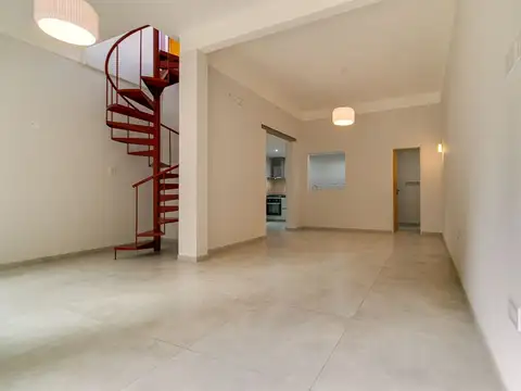 Depto Tipo Casa en Venta de 3 dormitorios