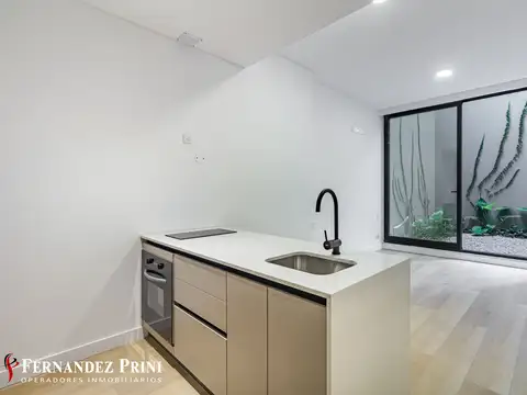 Excelente monoambiente de 53m² a estrenar, con patio