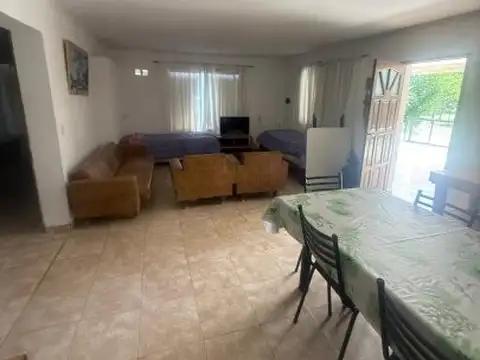 Casa 3 ambientes con 1 baño
