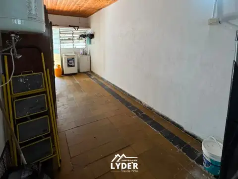 Casa 4 ambientes con 1 baño