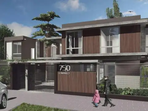 Casa en Venta con 2 cocheras