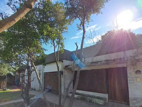 Casa Retasada a refaccionar en General Rodríguez