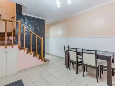 Depto Tipo Casa en Venta de 3 dormitorios