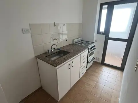 Semipiso al frente 57 e/ 2 y 3