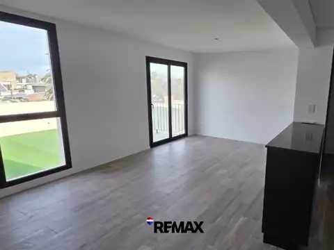 ALQUILER DTO 2 DORM | BAÑO | COCHERA | A ESTRENAR 
