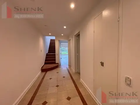 Casa en Alquiler de 4 dormitorios
