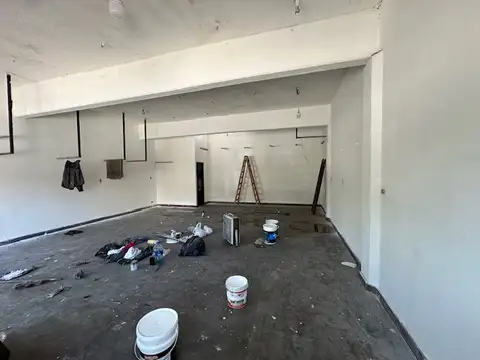 Local en Alquiler en Virreyes, $ 2.500.000