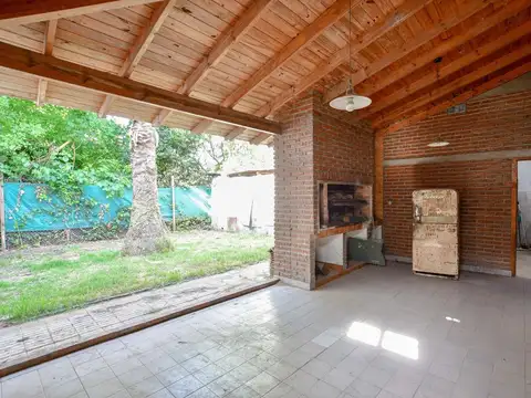 Casa en Venta en Manuel B Gonnet, USD 99.000