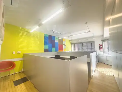 Oficina en Venta con 1 cochera