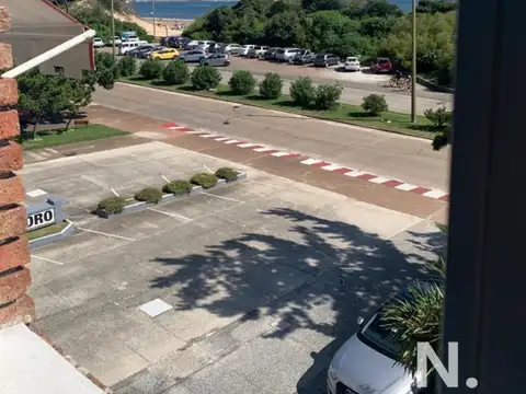 apartamento en venta en mansa, primera linea con vista mar. Reciclado 