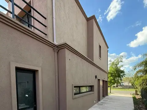 Casa en Alquiler A Estrenar