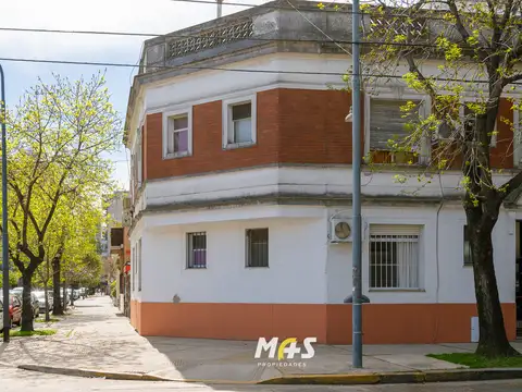 Simbron 4300, Piso pb