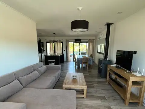 Casa en Venta con 1 cochera