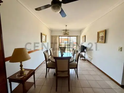 9 de Julio 200, Piso 0