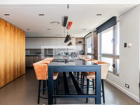 Departamento en Venta con 3 cocheras