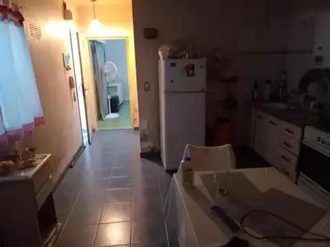 Depto Tipo Casa en Alquiler en Lanús Oeste, $ 330.000