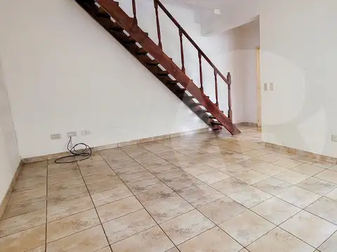 Depto Tipo Casa en Venta en Villa Devoto, USD 105.000
