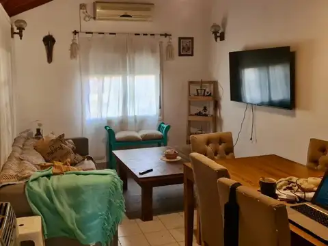 Casa 5 ambientes con 1 baño