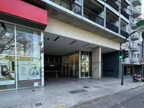 Excelente cochera fija en Chacarita .