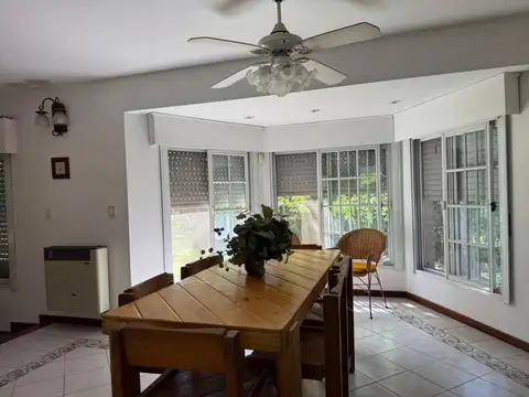 Miguel de Cervantes Saavedra 377 300