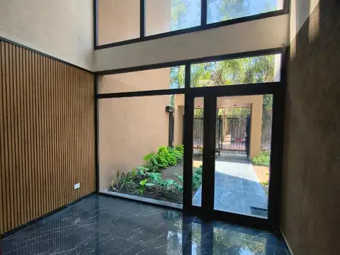 Departamento en Venta en Barrio Parque Leloir, USD 175.000