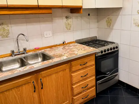 Depto Tipo Casa 2 ambientes con 1 baño