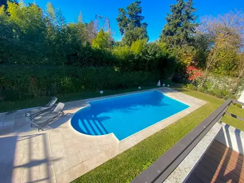 Casa 5 ambientes con 5 baños