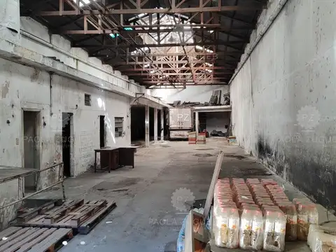 Avenida Hipólito Yrigoyen 12000