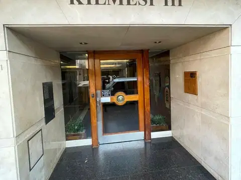 Departamento de 2 ambientes en el centro de Quilmes