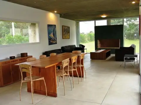 Casa en Alquiler Temporal en Punta del Este, USD 16.000
