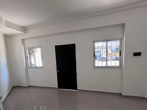 Depto Tipo Casa 2 ambientes con 1 baño