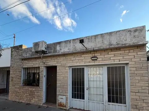 Casa - Venta - Argentina, Veinticinco de Mayo - 16 800