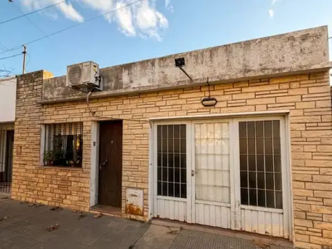 Casa - Venta - Argentina, Veinticinco de Mayo - 16 800