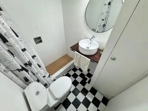 Depto Tipo Casa en Venta en Pompeya, USD 240.000