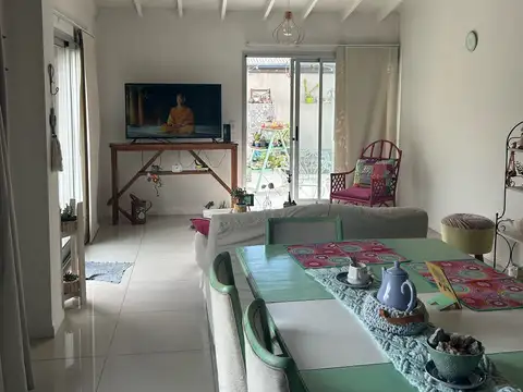 Miguel Cané al 1300