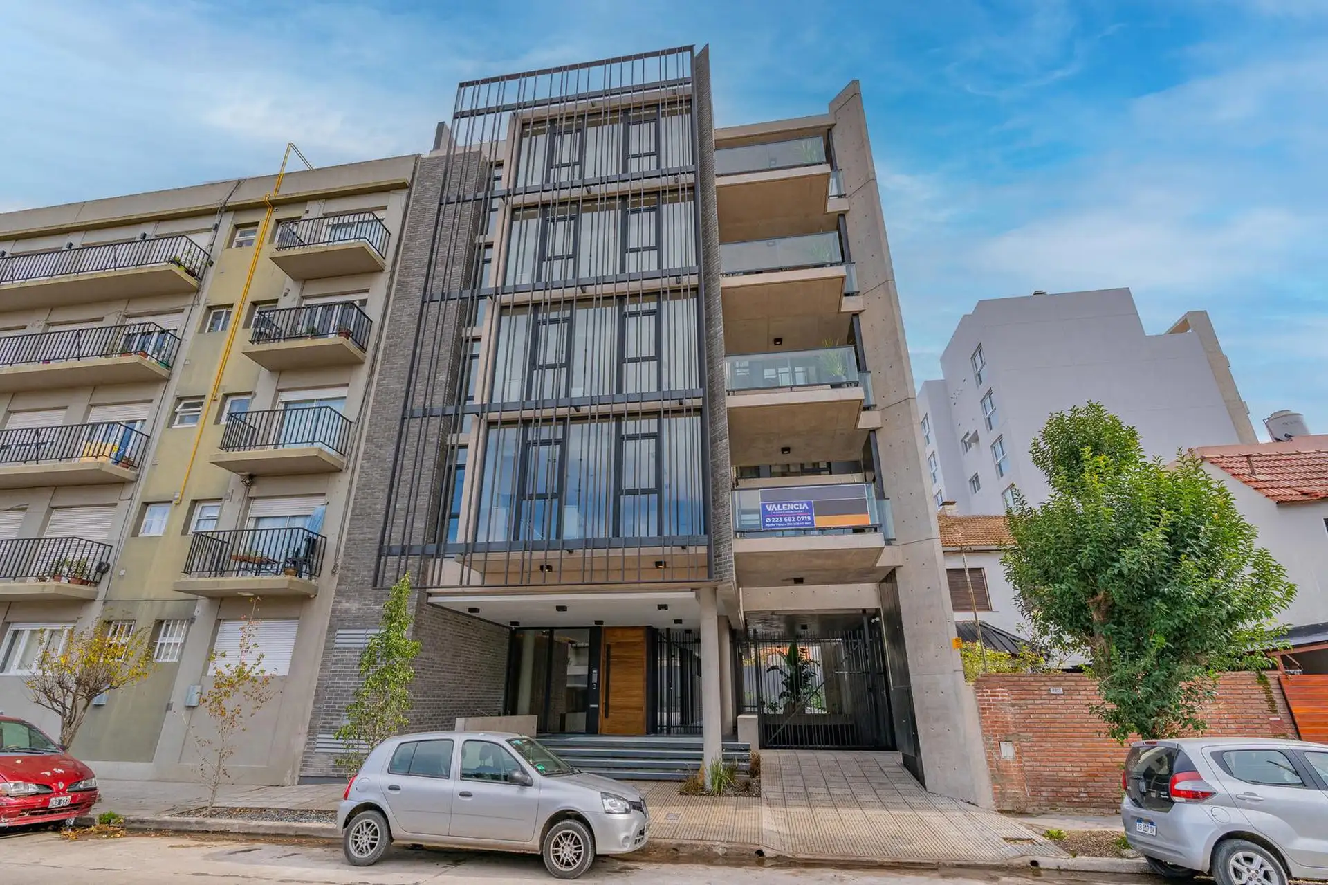 Semipiso en venta 3 ambientes con cochera doble y baulera en Chauvin