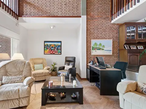 Casa 6 ambientes con 3 baños