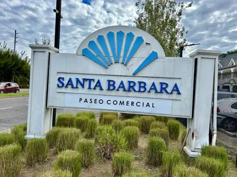 LOCAL COMERCIAL EN ALQUILER CENTRO COMERCIAL SANTA BARBARA