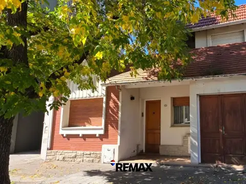 CASA EN VENTA 2 DORMITORIOS EN PATRICIOS 820