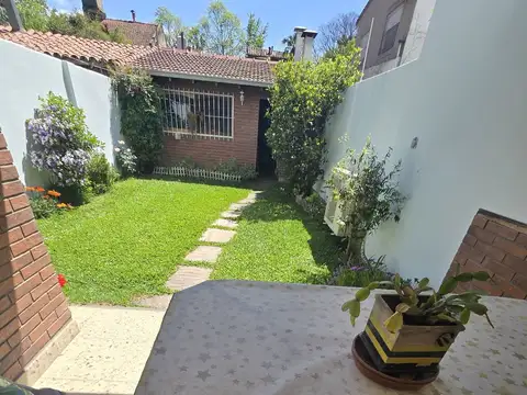Depto Tipo Casa en Venta con 1 cocheras