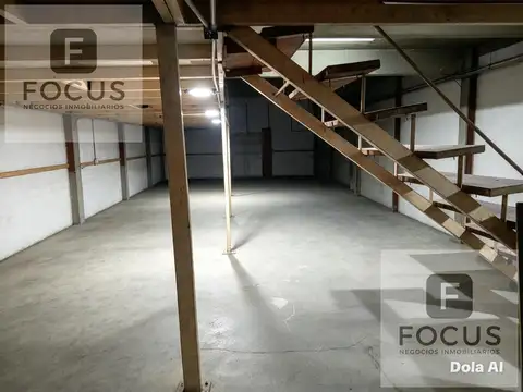 Alquiler o Venta Local comercial con Deposito 5 amb El Libertador Montacarga