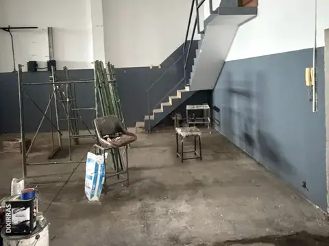 Galpon en Venta en Centro, USD 270.000