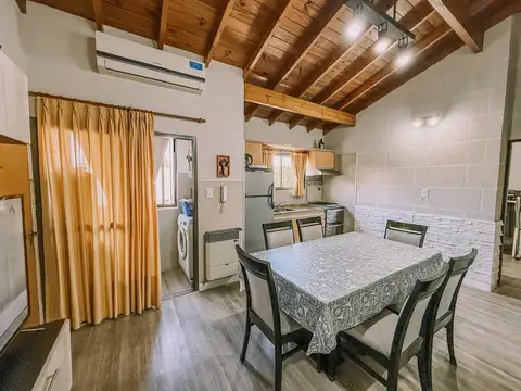 Depto Tipo Casa en Venta con 1 cocheras